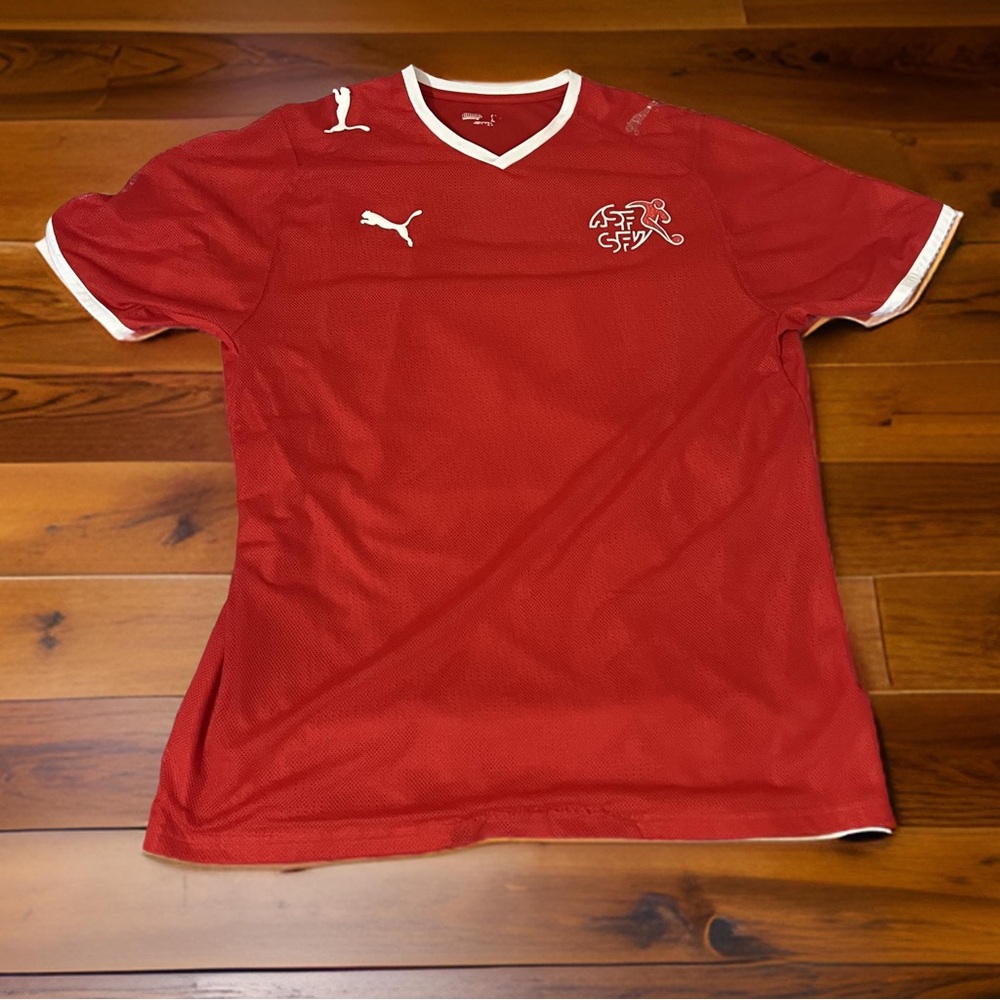 Puma Switzerland National Football Team Size Large Men’s